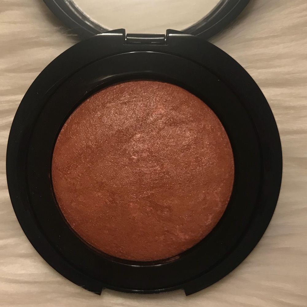Laura Geller Blush - Picture 4 of 6